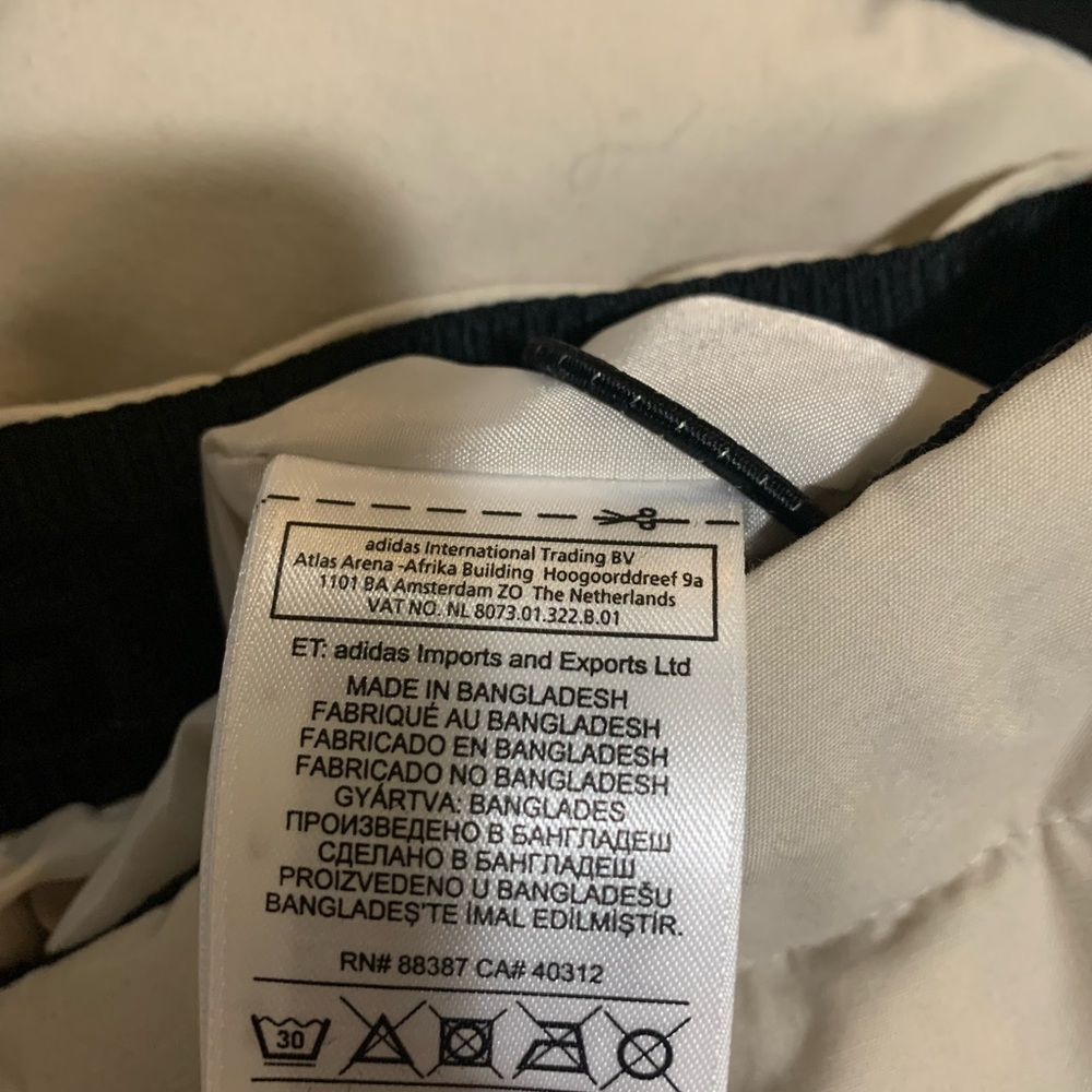 Adidas coat - Picture 3 of 4